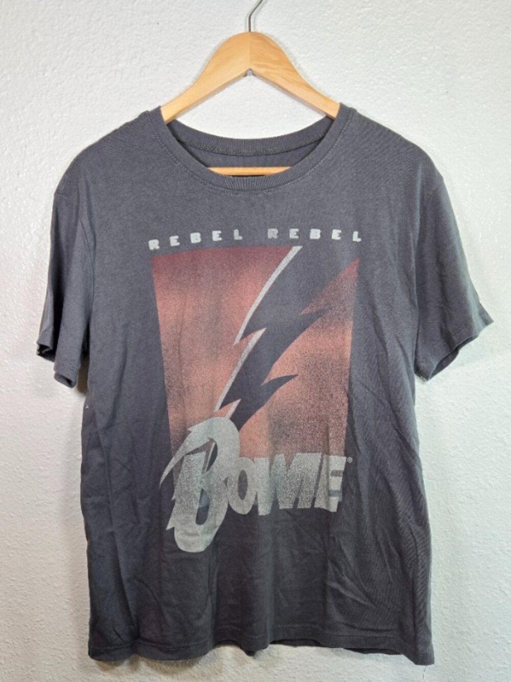 '74 hit track "Rebel Rebel" Bowie Tee